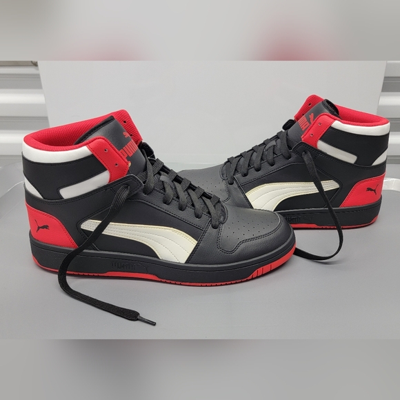 Puma - Picture 5 of 9